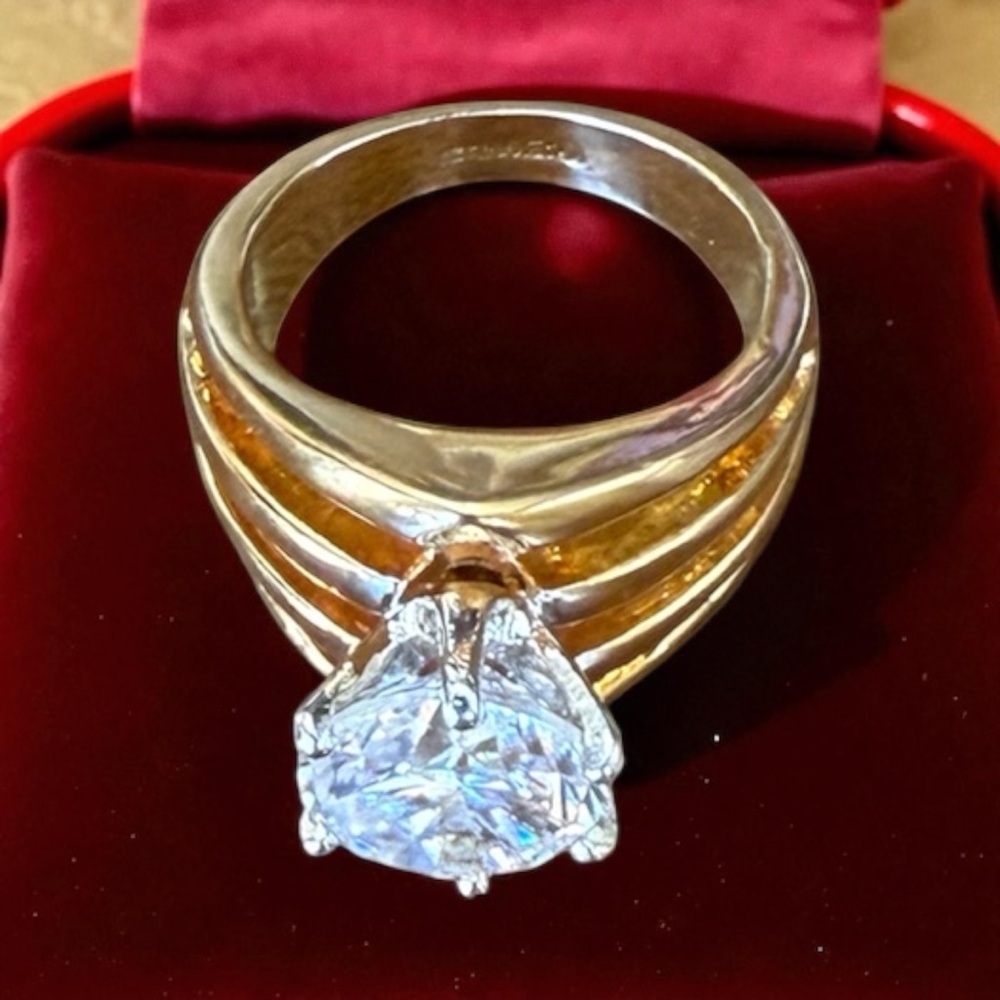 Engagement Ring - Picture 7 of 11